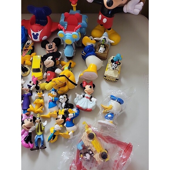 Disney Mickey Mouse & Friends Figurine Lot Mini Figures cars etc.. Huge lot - Picture 7 of 16